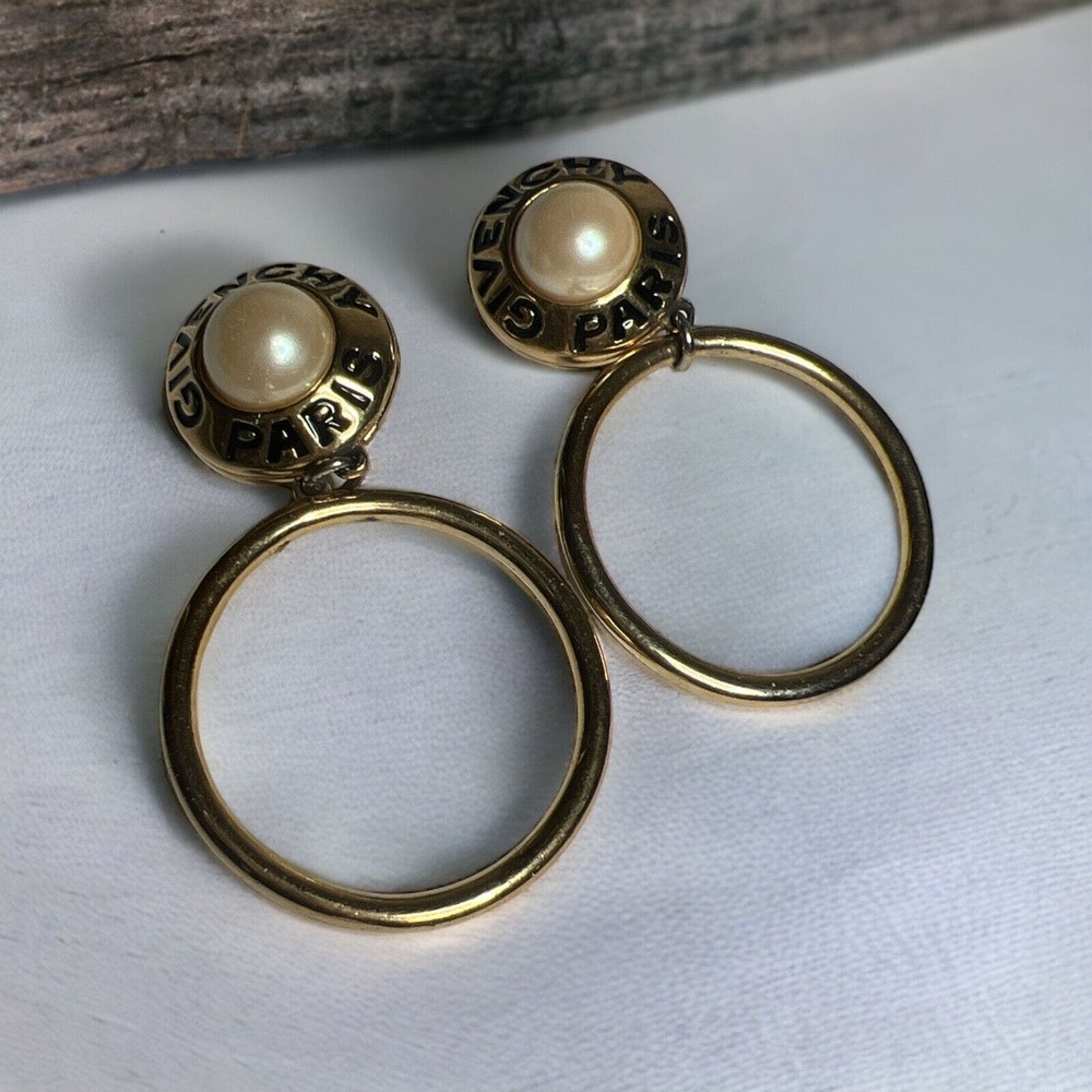 Givenchy Paris NY Gold Tone Hoop Pearl Logo Vintage RARE Logo Clip On Earrings